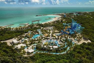 NCL GSC Great Tides Waterpark ©Norwegian Cruise Line Ltd.1.jpg